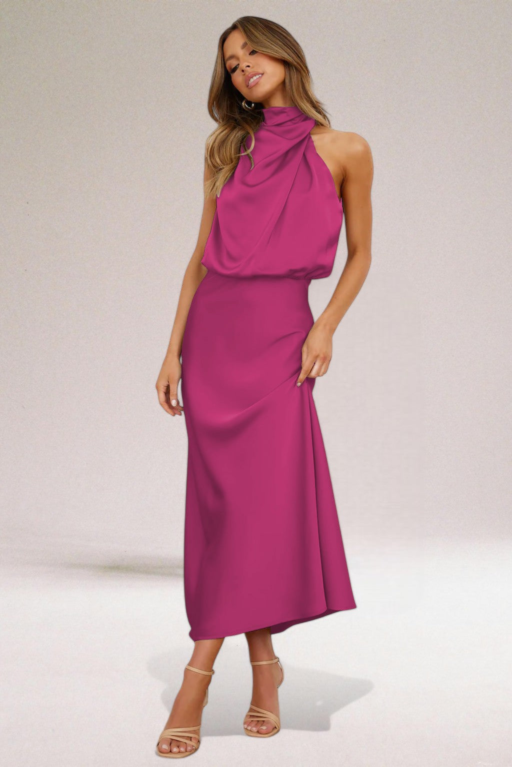 Weber™ | Glamourkleid aus Satin mit Halterneck