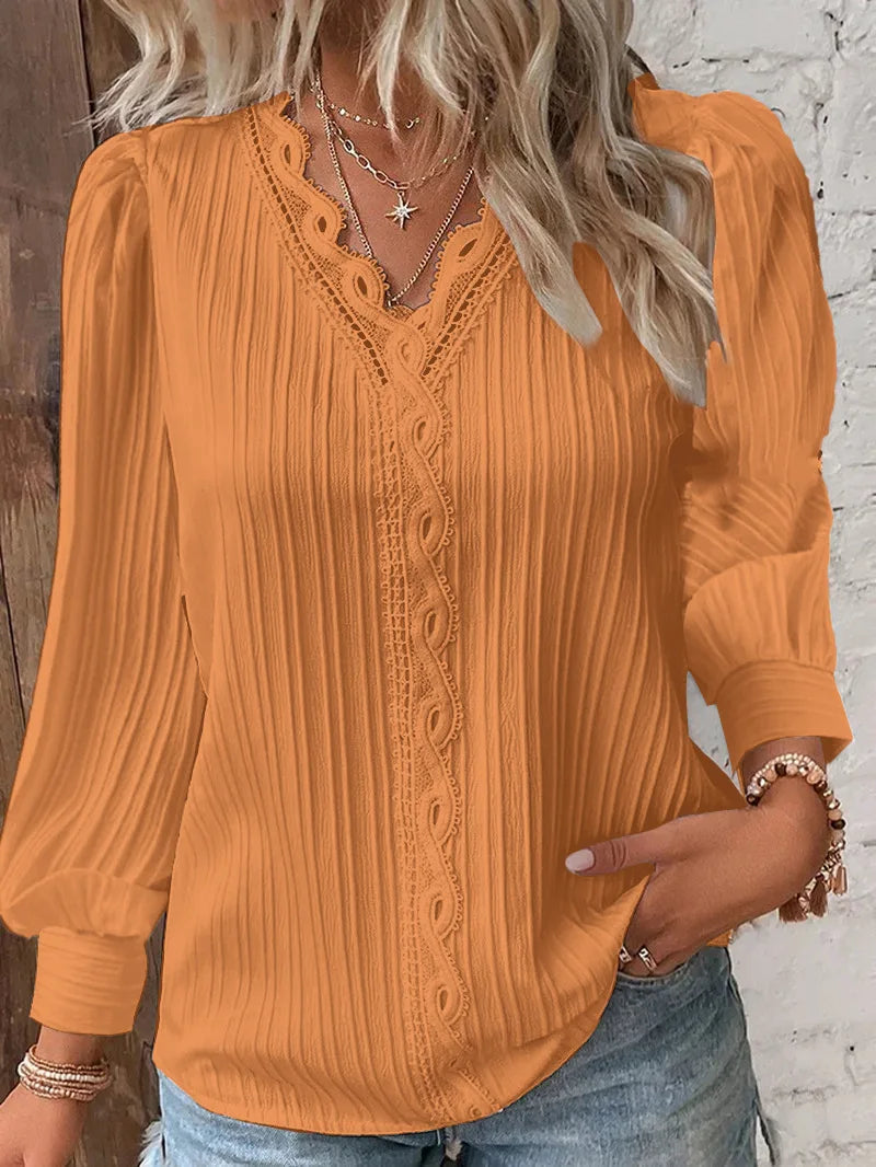 Weber™ | Selvie – Bluse mit Spitzenrand und Falten