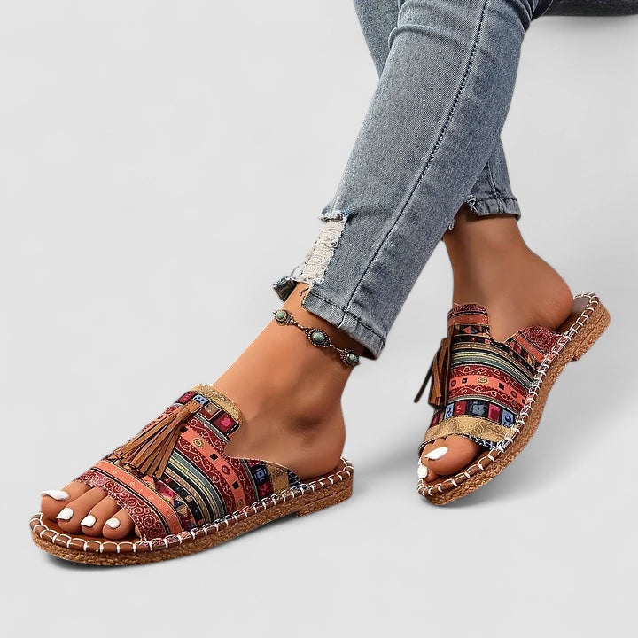 Weber™ | Leena - Bequeme und Flache Orthopädische Sandalen